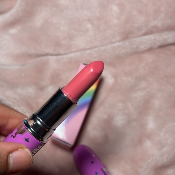LE Lime Crime 10 Year Anniversary Unicorn Lipstick in ‘Candy Floss’ - Picture 6 of 7